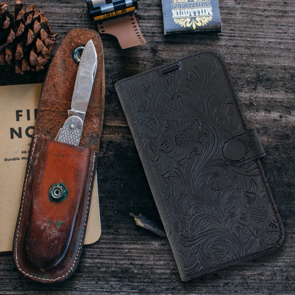 iPhone 14/Plus/Pro/Pro Max Case - Detachable Magnetic Bumper/RFID Blocking Slots - Image 3 of 4