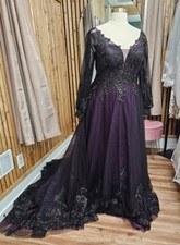 Sparkle Black and Purple Wedding Dresses Gothic Long Sleeves V-Neck Bridal Gowns