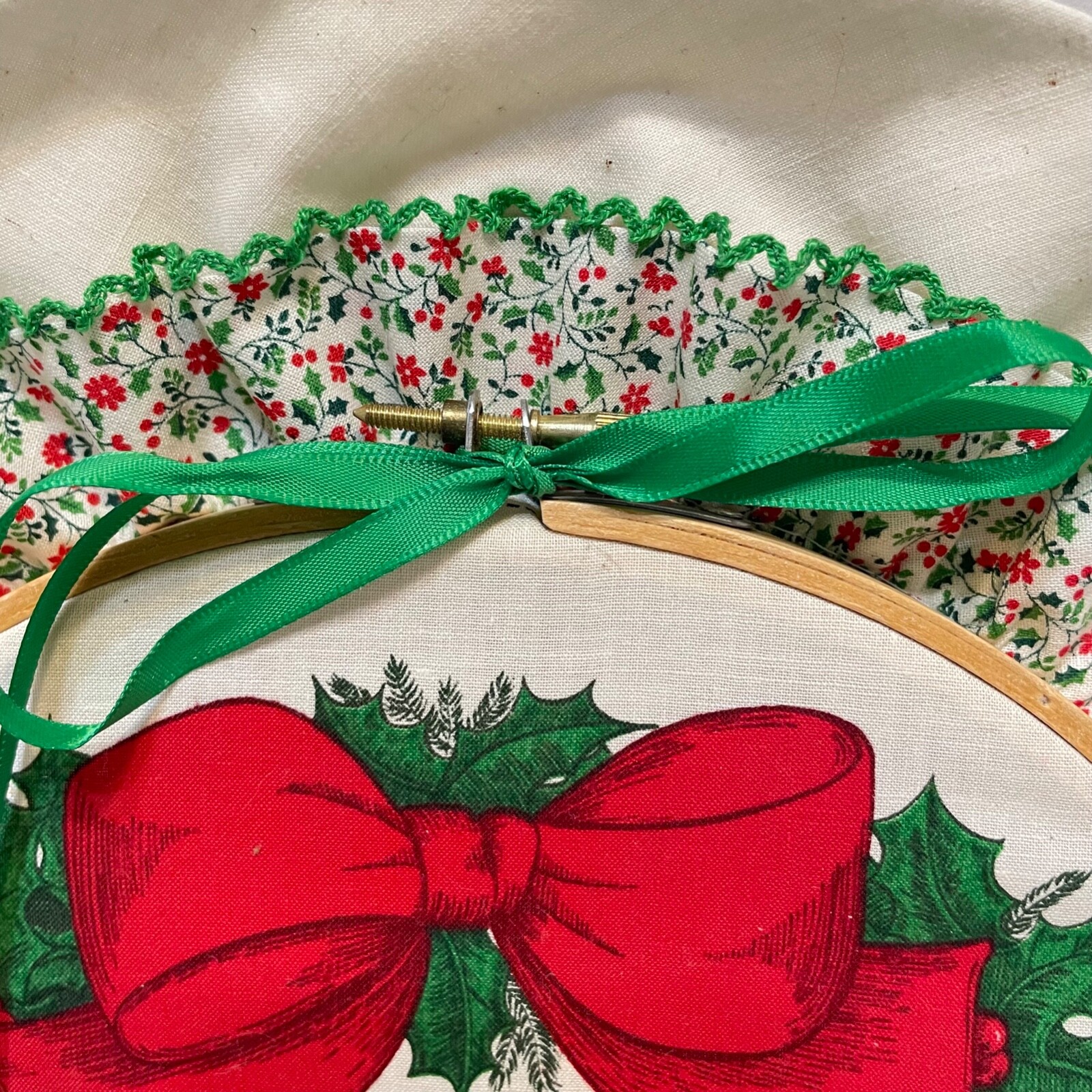 Vintage Handmade Christmas Wreath Embroidery Hoop Fabric Wall Door Hanging 13" eBay
