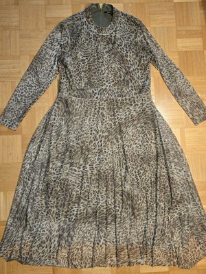 Pure luxury: Marc Aurel tulle dress, evening dress with pleats, size 44-46, green, top
