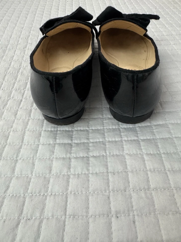 CHRISTIAN LOUBOUTIN Bailarina Tachonada Lazo Plano Negro Zapatos 37.5 Correr Pequeño EE. UU. 6.5 Foto 4 de 4