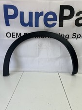 Fiat 600 / Alfa Romeo Junior 23 onwards Rear Left Wheel Arch Moulding 735784967