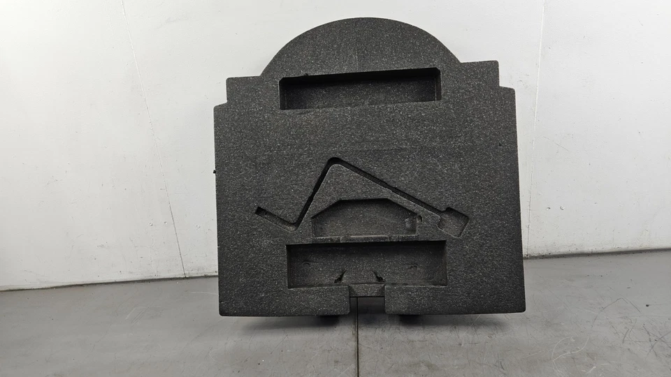 2015 Subaru WRX STi держатель пены для багажника #0578 G7 - Изображение 4 из 4