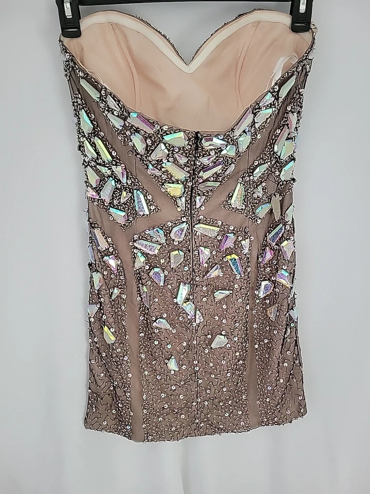 TONY BOWLS 派对礼服 8 码串珠珠宝无肩带及膝 — 第 2/4 张图片