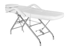 Stationary Facial Bed   White   Used   Sturdy  Comfortable