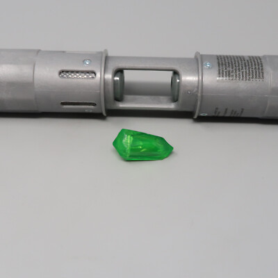 Savi s Workshop Chassis Hilt Star Wars Galaxy Lightsaber with Green Kyber NEW 