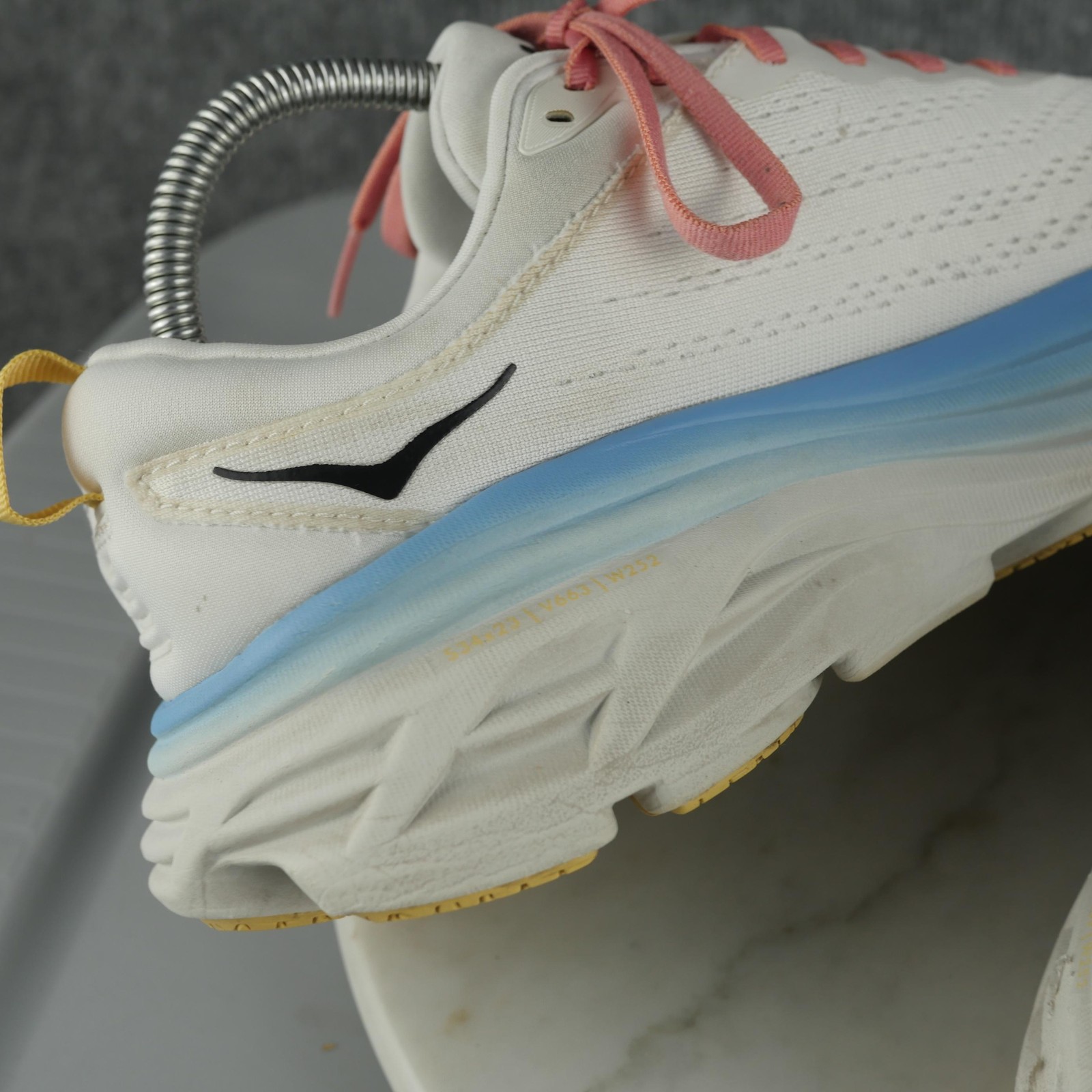 Hoka One One Bondi 8 Wide Shoes Womens Size 8.5 White Running Sneakers 1127954 thumbnail 7