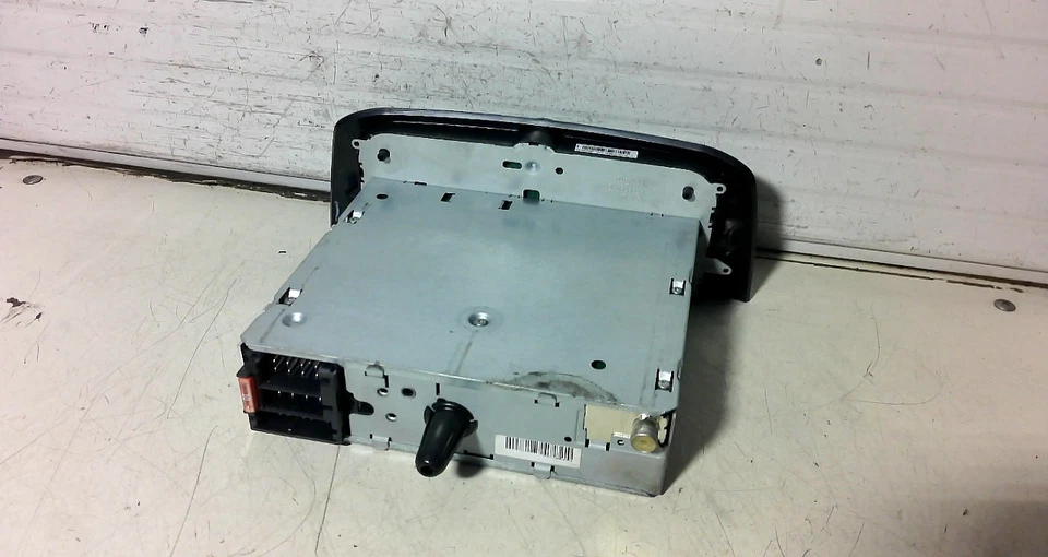 AUTORADIO PER FIAT Punto EVO 7355649810 (09>12) - Immagine 4 di 4