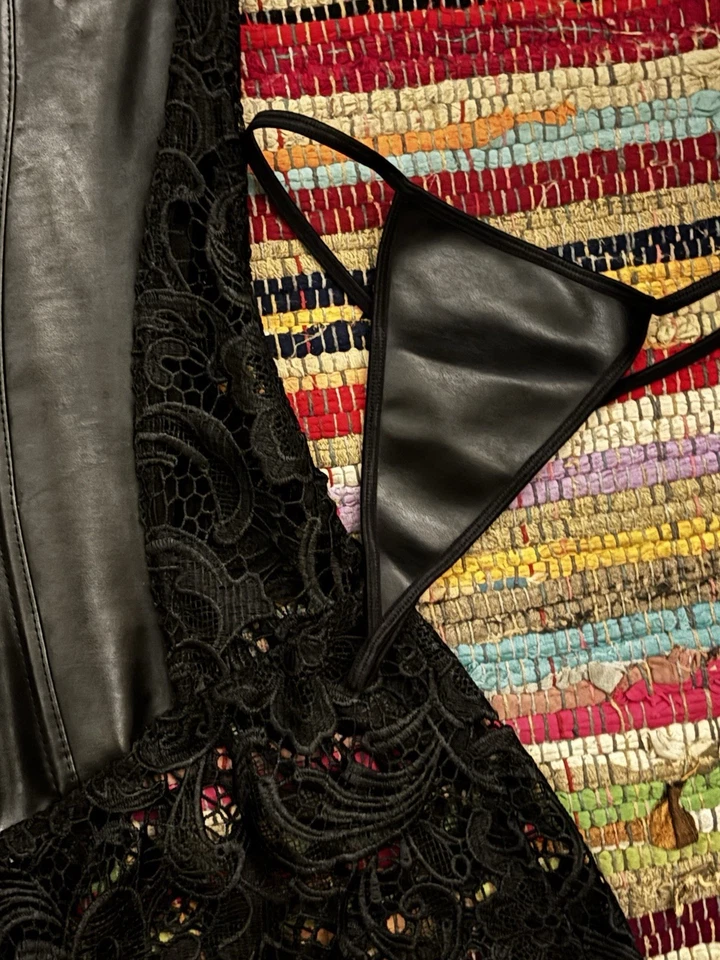 Corsé para mujer Dreamgirls de cuero con cordones negro con tanga de cuero a juego nuevo sin etiquetas Foto 2 de 4