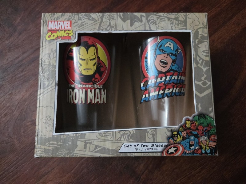 Marvel Comics  Set Of 2 Glasses 16oz Iron Man And Captain America