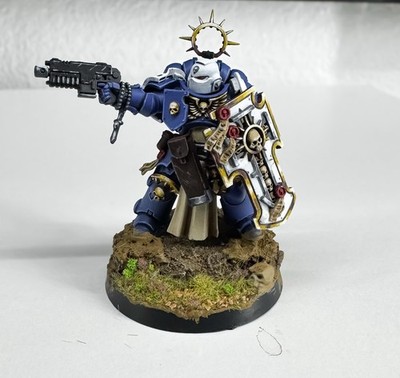 Warhammer 40k Indominitus Primaris Lieutenant, Ultramarines,  Painted