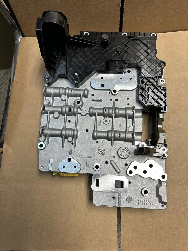 Cuerpo de válvula de transmisión F-150 6R80 2015-2019 2,7 L 3,3 L con MTC Foto 2 de 4
