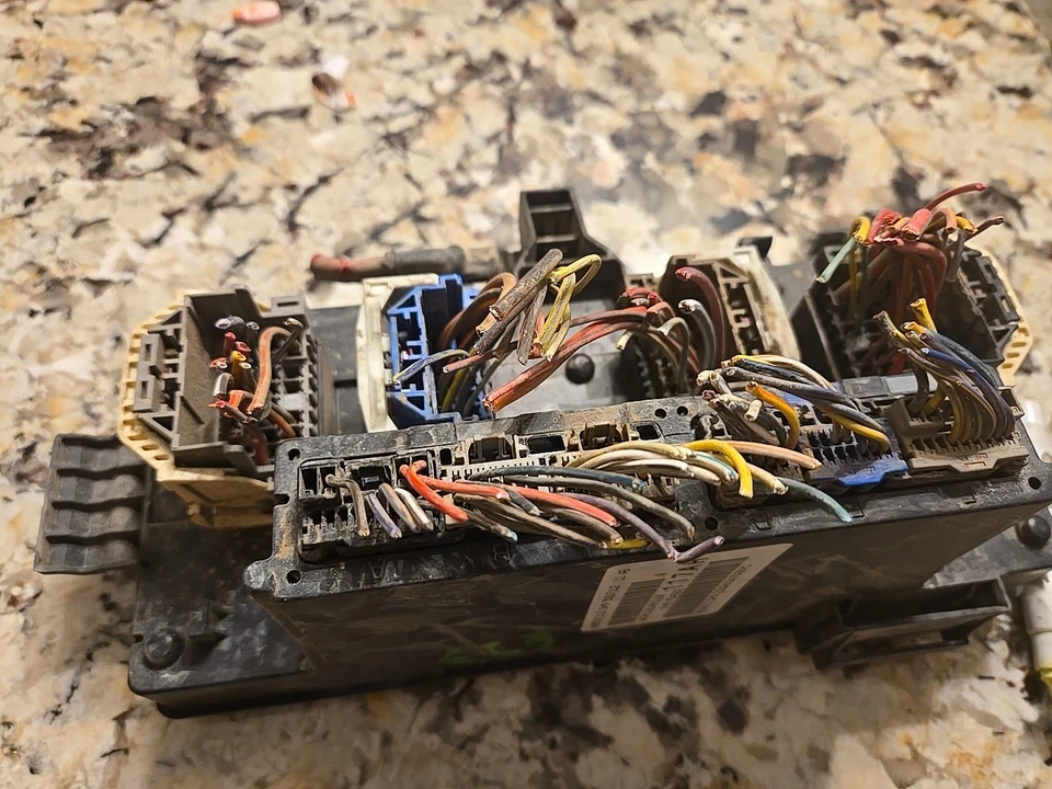 07 Dodge Ram 1500 camión caja de fusibles punta módulo de alimentación integrado p04692117ah Foto 4 de 4