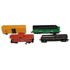 Department 56 HO Model Trains AC DC Motor Set with Miniature Railroad Decor