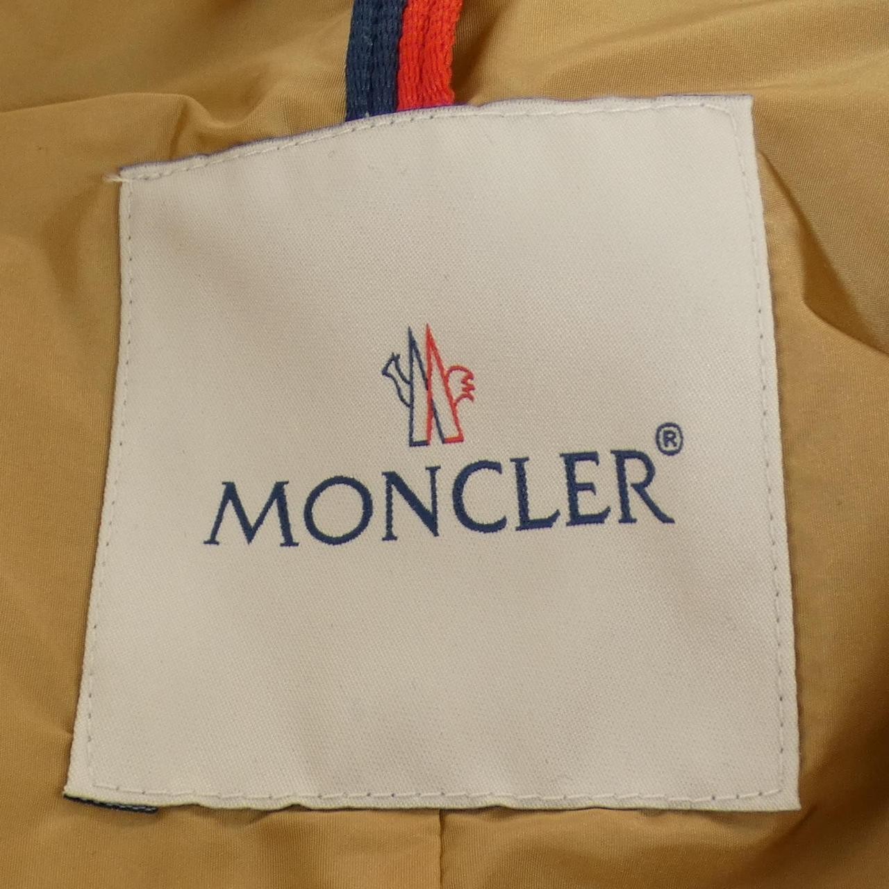 Authentic Moncler MONCLER VANILLE coat #230-000-329-9042 thumbnail 4