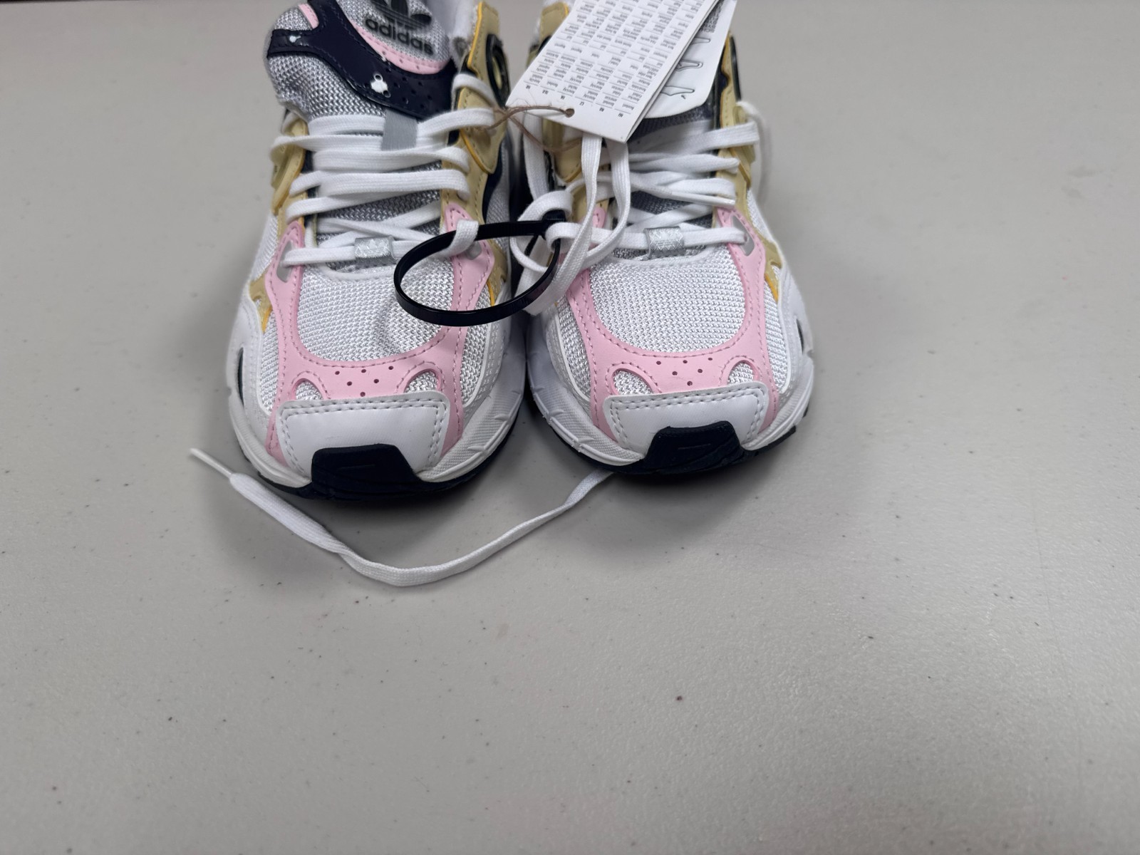 Adidas Astir W GZ1637 Women’s Trainers UK 4 EU 36.5 White Pink Gold – Ex image 4