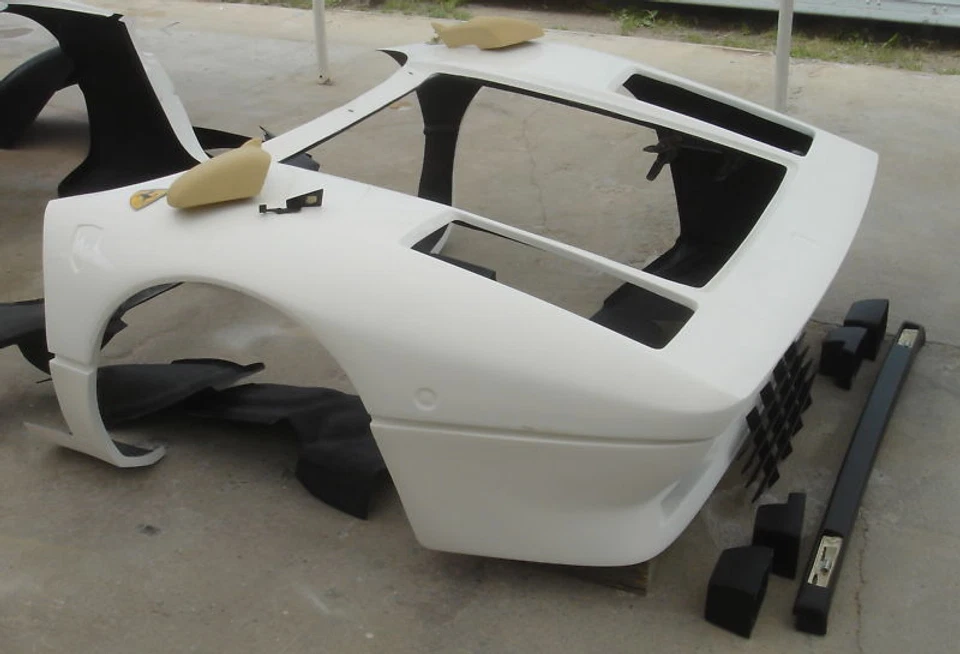 Ferrari 288GTO conversión: se adapta a 308 o 328. Kit de piezas. ¡Transforma tu Ferrari! Foto 4 de 4