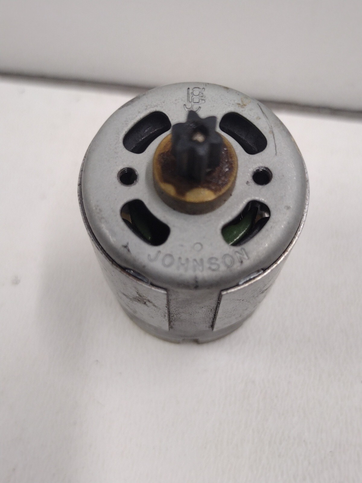 JOHNSON 32031 DC 2.4V Mini Electric Motor from Black&Decker Screwdriver