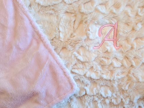aBaby - Pink Shearling Baby Blanket Personalized with Letter "A" - New - Picture 3 of 3