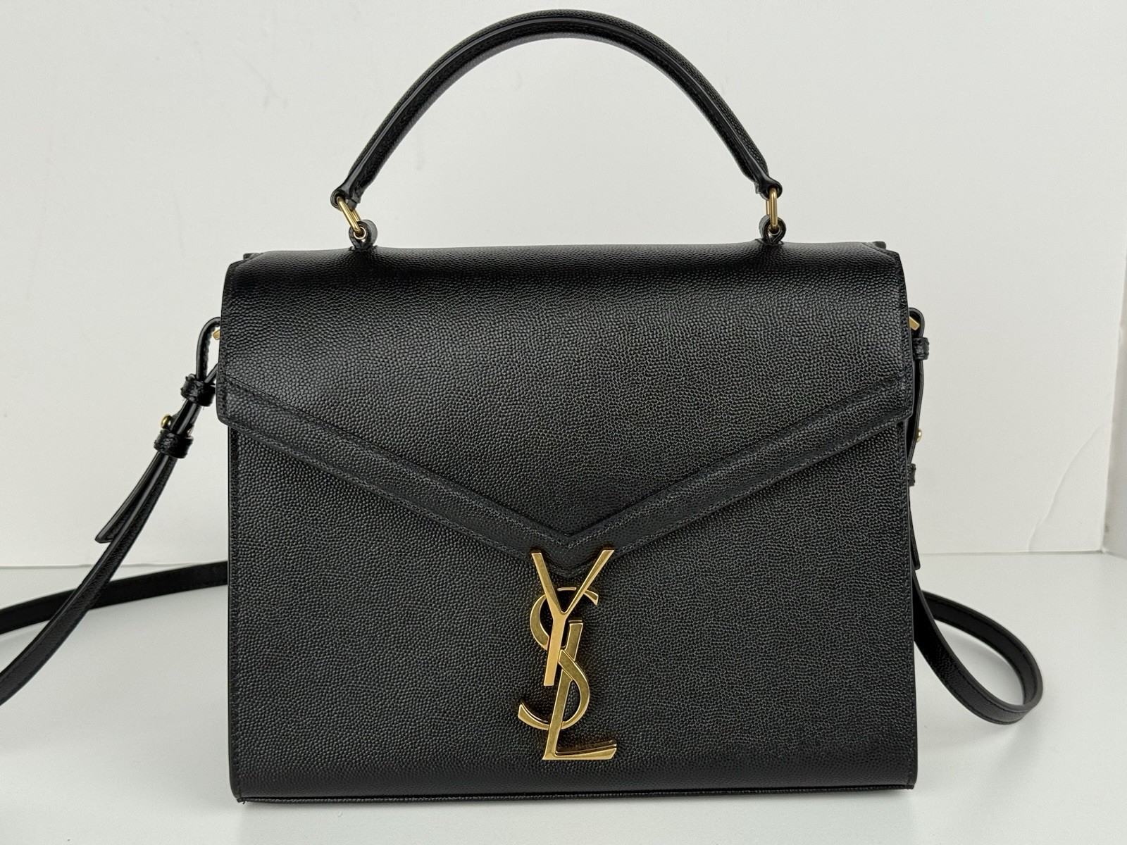 Borsa donna Saint Laurent Cassandra mini manico superiore in pelle goffrata grana