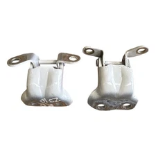 ISUZU D-MAX DOOR HINGES RIGHT REAR DOOR DL20 DL40 PAIR 2020-2024