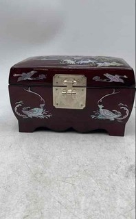 Red Oriental Lacquer Mid Century Modern Portable Jewelry Box With Music