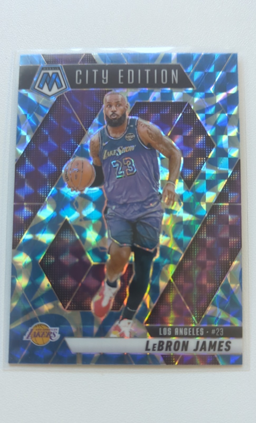 2024-25 Panini Mosaic City Edition LeBron James #286 Reactive Blue Mosaic Prizm