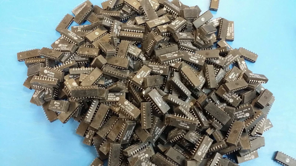 (20 PCS) H1012 PULSE Telecom Transformer 1:1 1500Vrms -1dB Surface Mount - Image 3 of 3