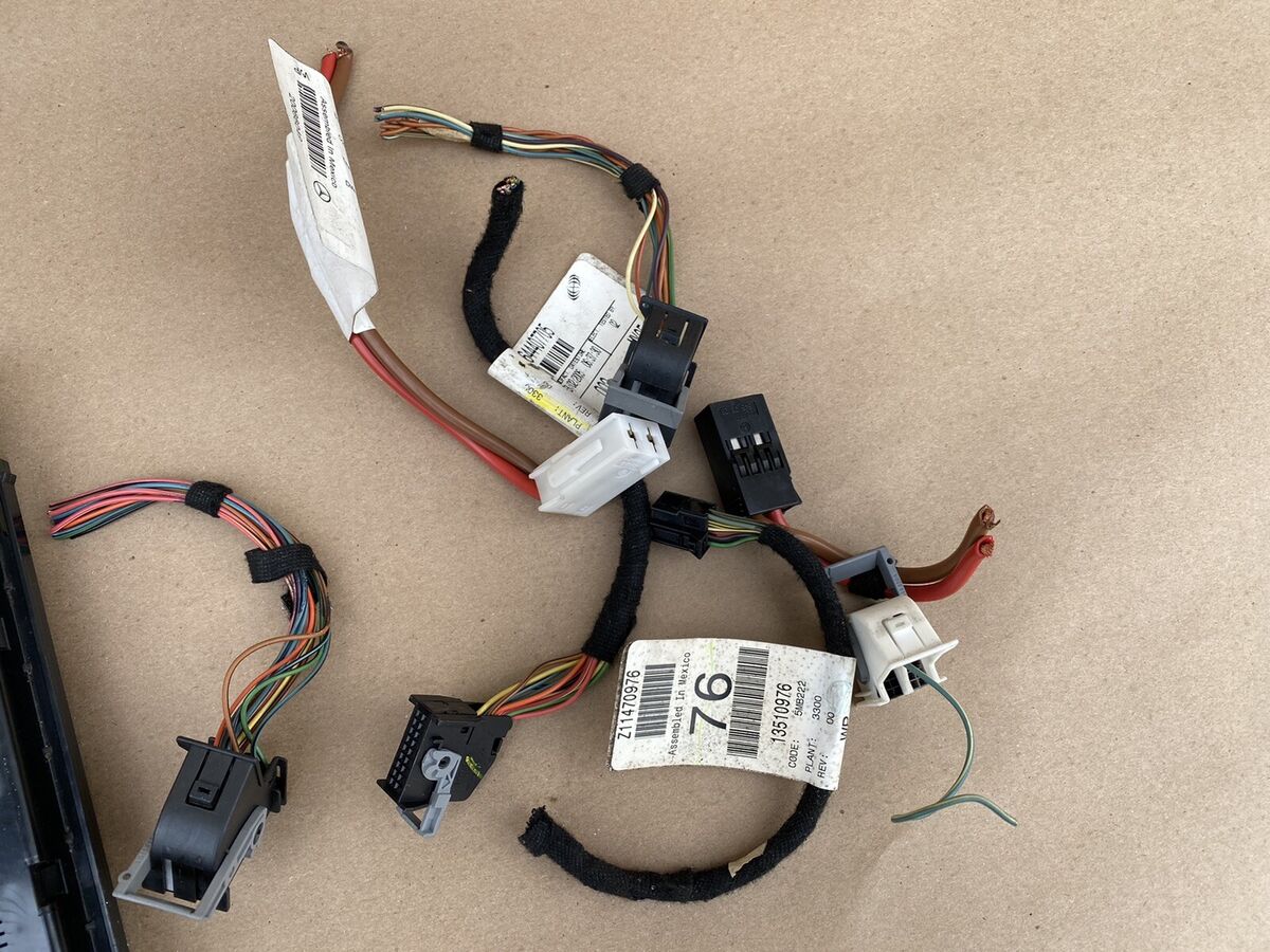 06-10 Mercedes W164 W251 R ML GL Rear SAM Signal Acquisition 06-10 Mercedes W164 W251 R ML GL Rear SAM Signal Acquisition