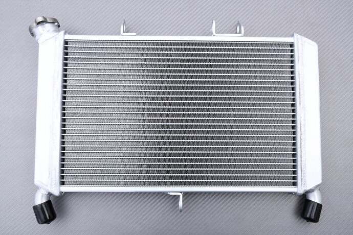Radiateur eau YAMAHA MT09 aluminium pour rouler sereinement lors de vos roadtrips