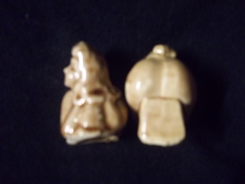 Vintage Nude Lounging Lady with Dog Naughty Salt & Pepper Shakers Japan - Picture 3 of 12