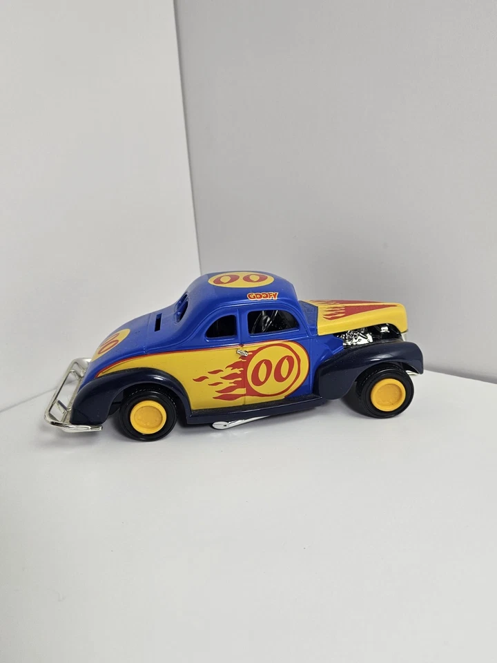 1/25 #00 DISNEY PATETA 1940 FORD MODIFICADO CUPÊ ERTL BANCO RARO SEM CAIXA. Sem suporte  - Imagem 3 de 4