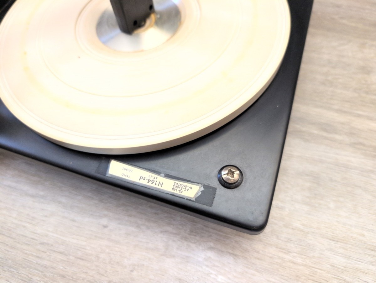 Vintage 1960's ZENITH Micro Touch Turntable PHONOGRAPH Console