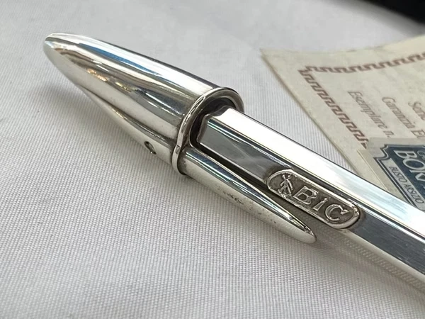 Bolígrafo BIC Silver Argento años 70 plata de ley con diamante (0,02 quilates) Foto 4 de 4