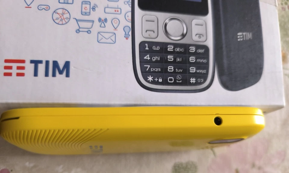 TIM EASY 4G TELEFONO FACILE CON TASTIERA, ANDROID, CHAT VELOCE - Immagine 3 di 4