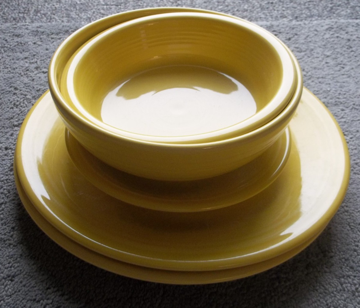 Fiesta HLC USA Sunflower 5-Piece Lot - Post '86 - 3 Plates & 2 Bowls - Retired
