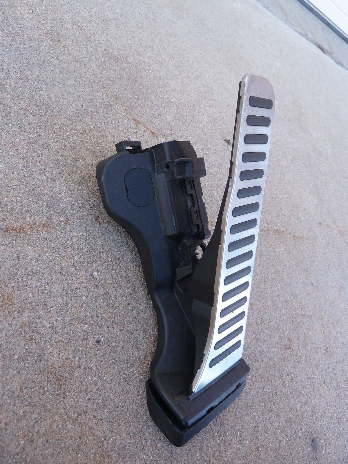 2008-2015 Audi R8 V10 6 Speed Coupe Spider Throttle Accelerator Gas Pedal LHD