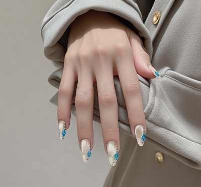 Handmade Wear Nail Ice Blue Voice Gradient Whitening Nail Art Broken Diamonds
