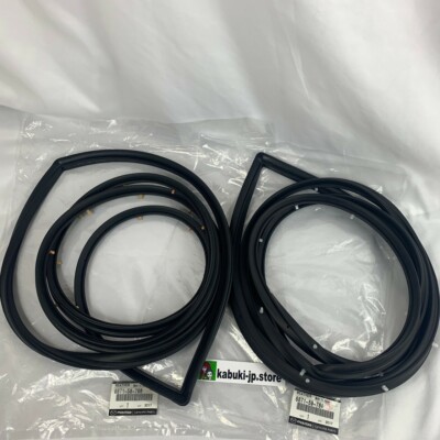 Mazda Genuine Rx-7 Door Seal Set Weather strip 1979-1985 Left