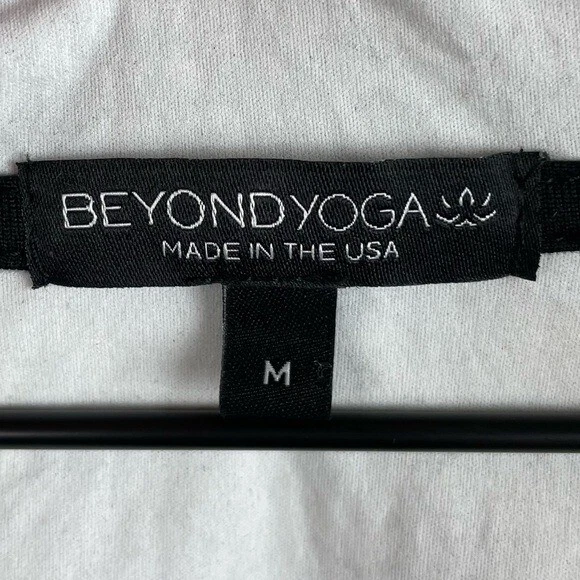 beyond-yoga chromatic quarter zip windbreaker hoodie