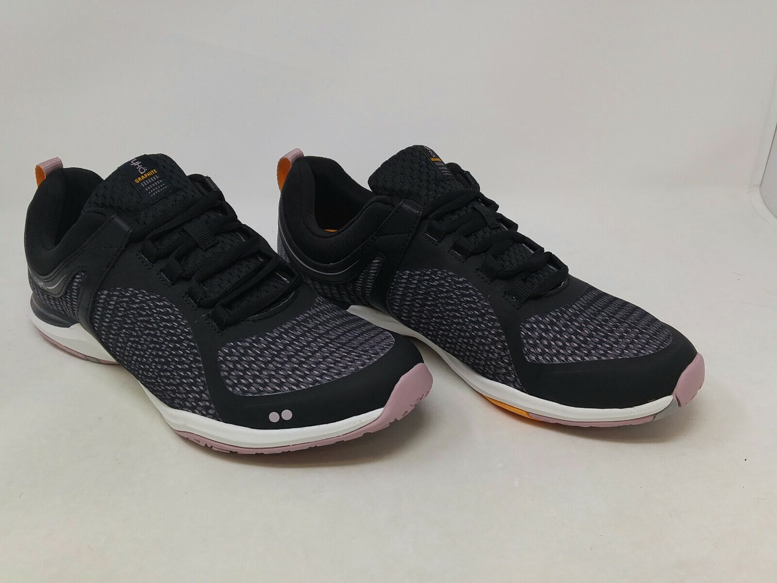 mesh training shoes