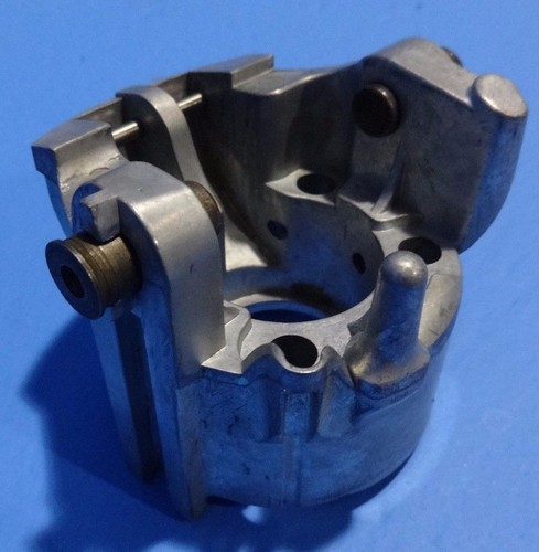 1984-1989E C4 CORVETTE TILT STEERING COLUMN KNUCKLE 7845077, 7849032 - Picture 2 of 3