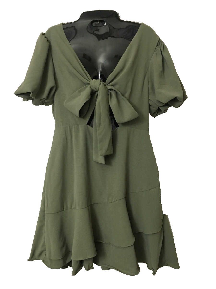 Green Short Dress Casual CUPSHE Women's Round Neck Emerald Green Smocked  Long Sleeve Mini Dress Ruffled Hem Casual A Line Short Dress at Amazon  Women's Clothing store