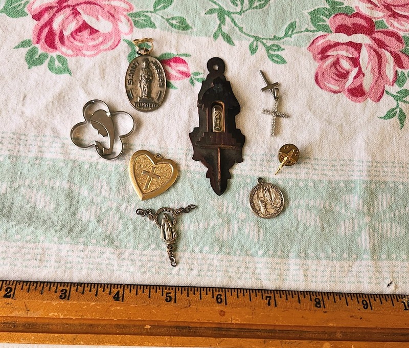 Lot Vintage Christian Cross Heart Pendant  Misc Religious Antique Jewelry Items 