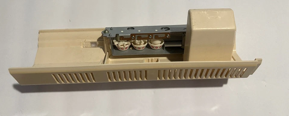 Máquina de tejer Brother/Knitking KH910 conjunto de contador de filas con cubierta Foto 2 de 4