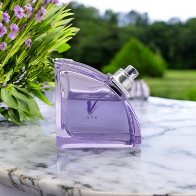 Valentino V Été Eau Parfum 70ml. Bambusblätter & Litschi. Sommerlich...