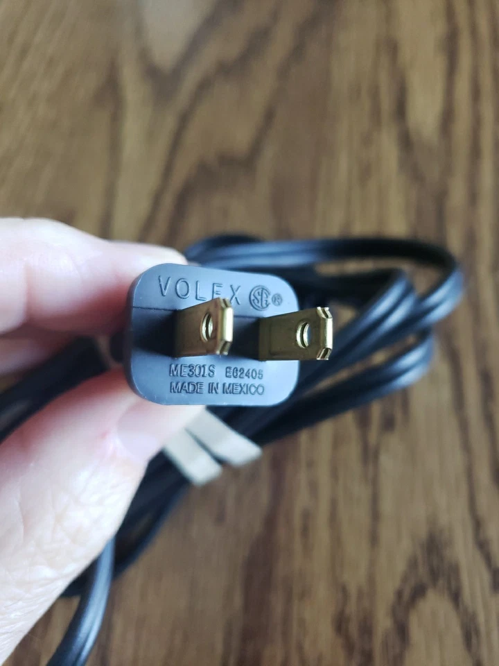 VOLEX 2-Prong 6-Feet ME301S Power Cord E62405SP Black Cable VGC  - Image 3 of 4