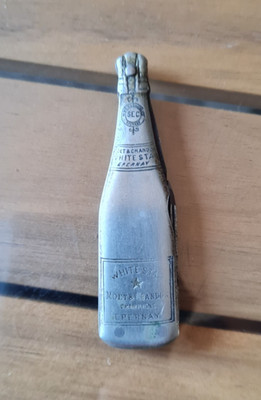 altes Werbetaschenmesser MOET & CHANDON Flaschenform Champagner