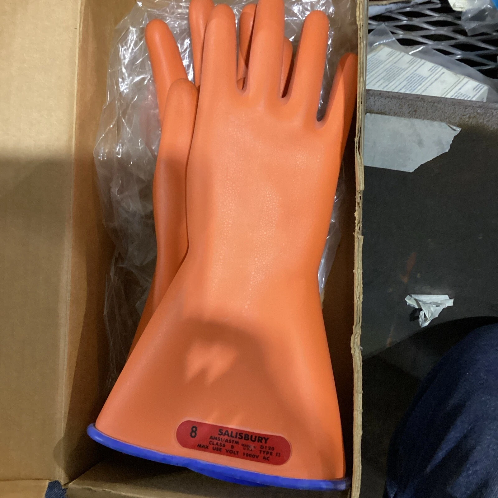 Salisbury by Honeywell E011BLO/8 Insulated Gloves - Size 8