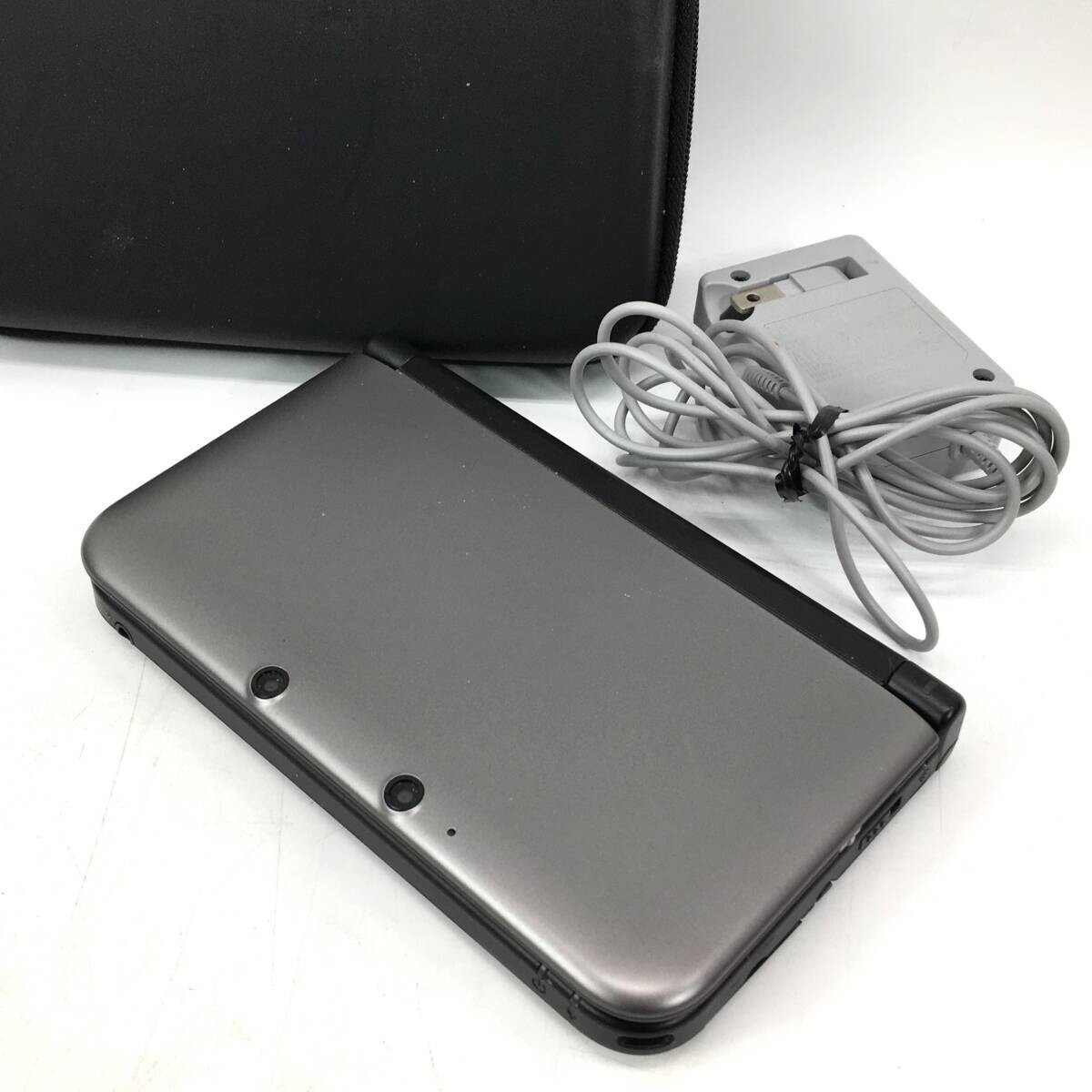 Foto 1 di 10